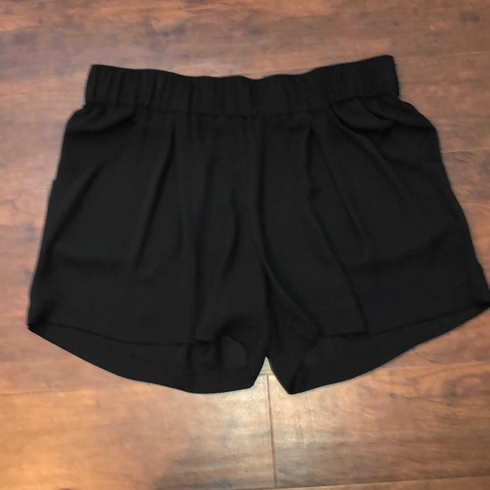 🌟BCBGMAXAZRIA SHORTS🌟